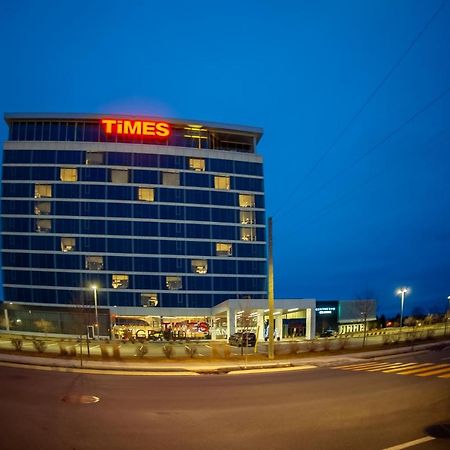 Grand Times Hotel Drummondville Exterior photo