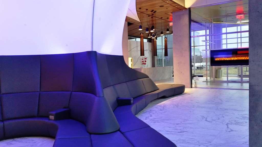 Grand Times Hotel Drummondville Interior photo