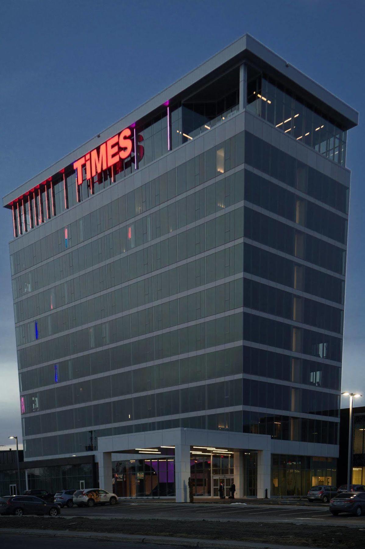 Grand Times Hotel Drummondville Exterior photo