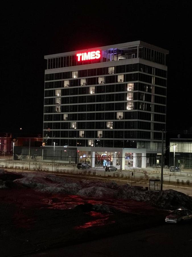 Grand Times Hotel Drummondville Exterior photo